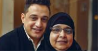 رضا البحراوي يؤدي مناسك العمرة بعد إعلان اعتزاله الغناء ويدعو الله أن يقربه إليه