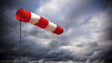 رياح قوية وأمطار رعدية تجتاح عدة ولايات