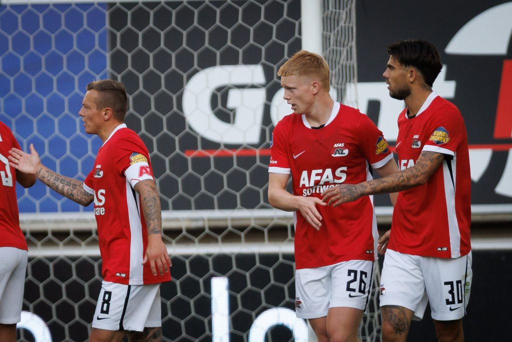 ريال مدريد يستعرض تطلعات المستقبل ويعزز تعاقداته مع كيس سميث للارتقاء بكرة القدم الاسبانية والتألق في البطولات الكبرى