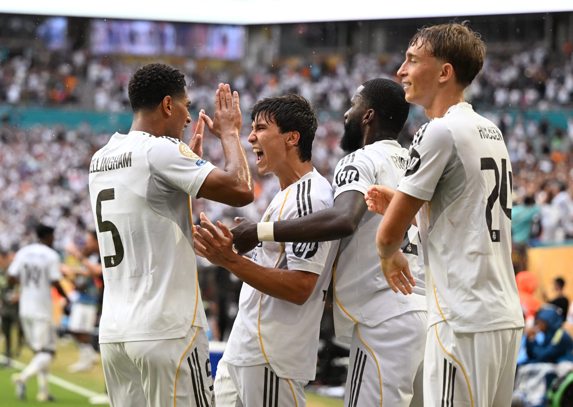 ريال مدريد يقترب من استعادة الثلاثي المصاب استعدادا لمباريات حاسمة في الموسم الرياضي