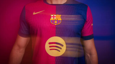 سبب إخفاء برشلونة 300 ألف قطعة ملابس دون ترخيص يثير الجدل في عالم الرياضة