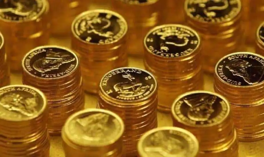 سعر الجنيه الذهب يسجل ارتفاعًا قياسيًا يتجاوز 2000 جنيه في منتصف تعاملات اليوم بمحلات الصاغة