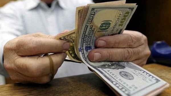 سعر الدولار في مصر اليوم الإثنين 2 فبراير 2026.. آخر تحديثات البنك المركزي