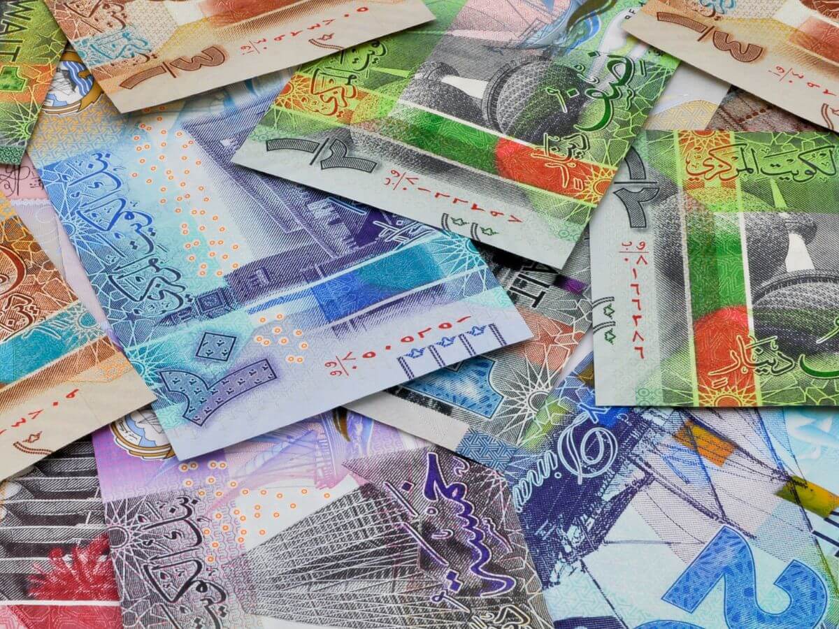 سعر الدينار الكويتي مقابل الجنيه المصري اليوم، الثلاثاء 3 فبراير 2026، في ختام التعاملات