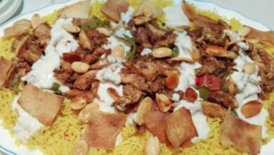 طريقة تحضير فتة الشاورما اللذيذة بأسلوب بسيط وسهل لتحضيرها في المنزل