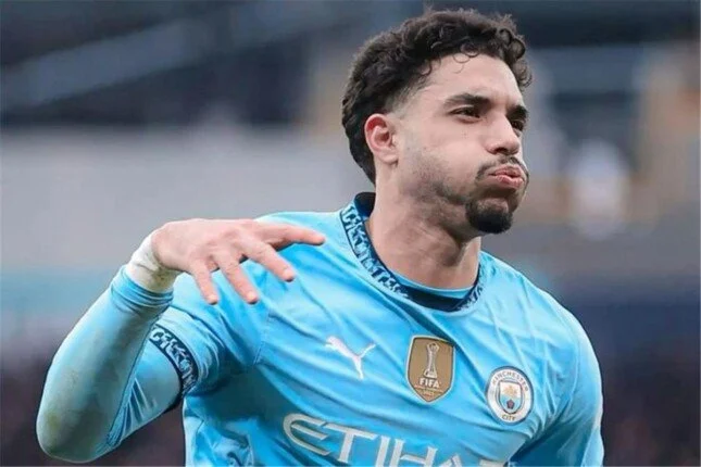 عمر مرموش يسجل هدفه مع مانشستر سيتي في شباك نيوكاسل ويعزز أداء الفريق في مباراة مثيرة