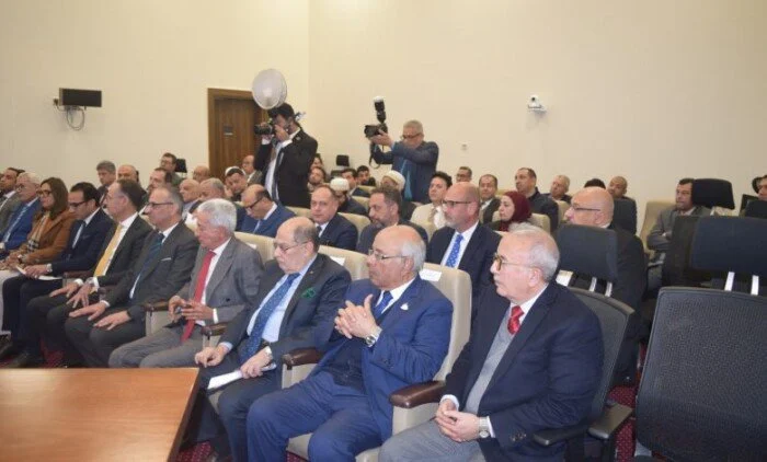 غرفة القاهرة تبحث مع وزير التموين سبل توفير السلع وتطوير أسواق بلا غلاء