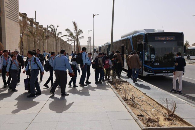 قطارات LRT وأتوبيسات أكتا تنقل المشاركين في لقاء الهيئات الشبابية