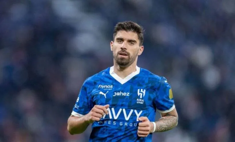 كيف غيرت سياسة التعاقدات لريال مدريد قرارها بعدم التعاقد مع نجم بورنموث روبن نيفيز في موسم الشتاء