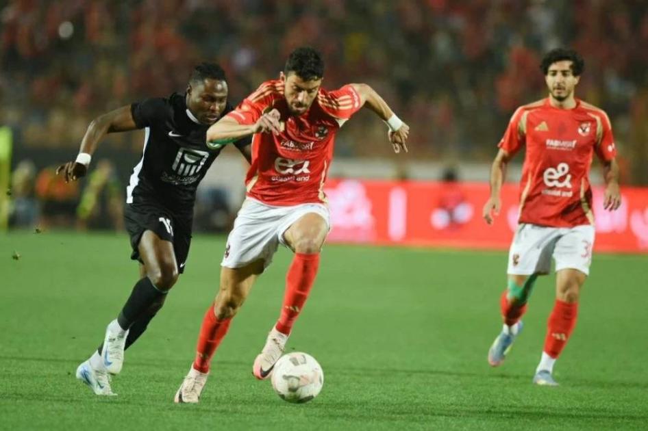 مباراة الأهلي والبنك الأهلي في الدوري المصري اليوم تشهد تنافسًا مثيرًا