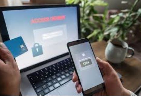 مجلس الوزراء يكشف استراتيجيات الاحتيال الإلكتروني وأساليب الحماية الفعالة منها