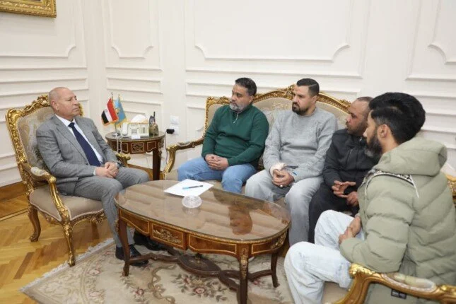 محافظ القاهرة يلتقي بشباب المطرية لمتابعة الاستعدادات لإقامة أكبر مائدة إفطار جماعي خلال رمضان