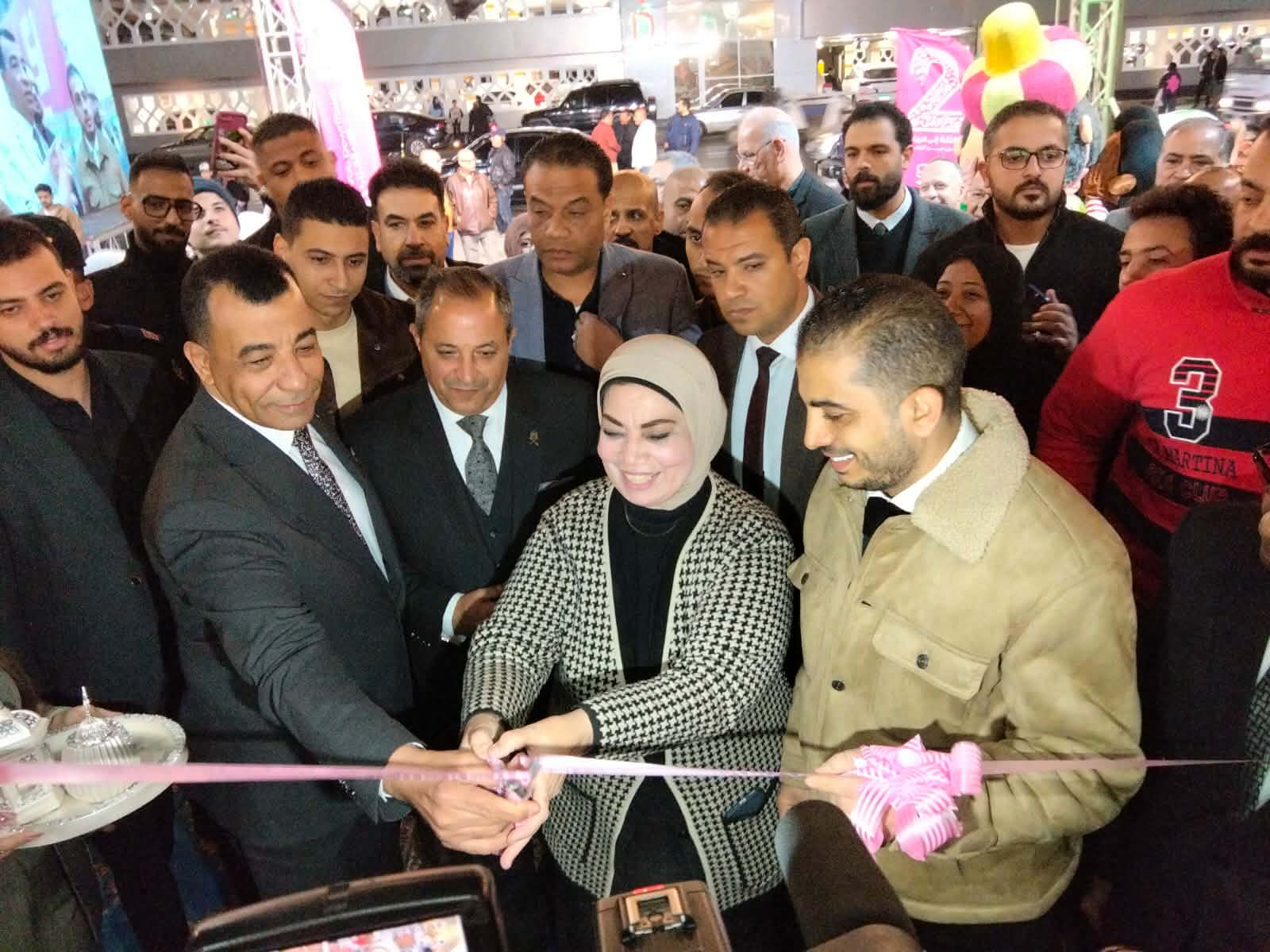 محافظ بورسعيد يفتتح معرض أهلا رمضان بحي العرب لتعزيز استقرار الأسعار وتوفير السلع الغذائية