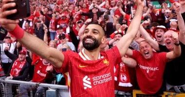 محمد صلاح يتوج بألقاب كبار الدوري الإنجليزي ويصنع التاريخ مع ليفربول
