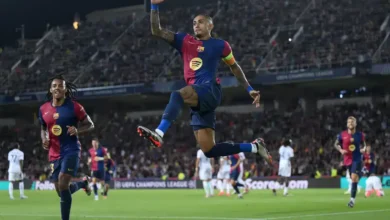 مخاوف من إصابة رافينيا وكوندي بعد استبدالهما خلال مباراة إلتشي