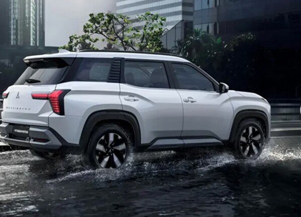 مواصفات وسعر سيارة ميتسوبيشي ديستيناتور موديل 2026 تثير اهتمام السوق