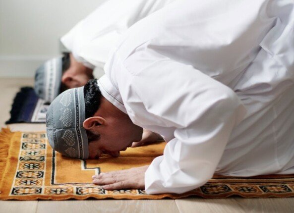 مواقيت الصلاة اليوم الأحد 1 فبراير 2026 في القاهرة والمحافظات لجميع الأوقات الصلاة