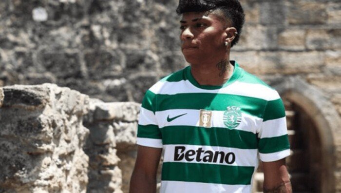 نابولي يواصل ضغطه لحسم صفقة Aisling Santos لتعزيز خط هجومه