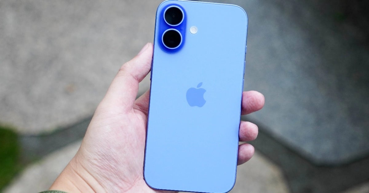 هاتف iPhone 16 يصبح الأكثر مبيعاً عالمياً والكشف عن سعر Galaxy S26 Ultra