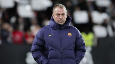 هانز فليك يثني على موسم برشلونة بعد تحقيقه نسبة نجاح 100 في المئة