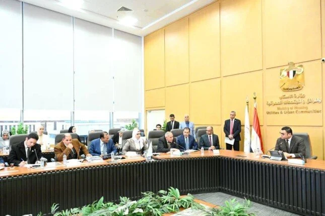 وزير الإسكان يبحث مع أعضاء مجلسي النواب والشيوخ مطالب المواطنين لتعزيز الخدمات وتطوير المشروعات