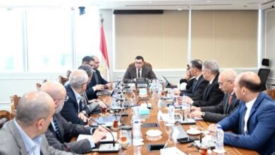 وزير الإسكان يتابع موقف تطوير وتشغيل الشواطئ في مدينة العلمين الجديدة لضمان حياة سياحية فاخرة ومتطورة