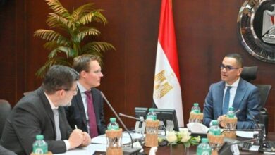 وزير الاستثمار يلتقي بممثلي وكالة موديز لاستعراض آخر التطورات في الاقتصاد المصري
