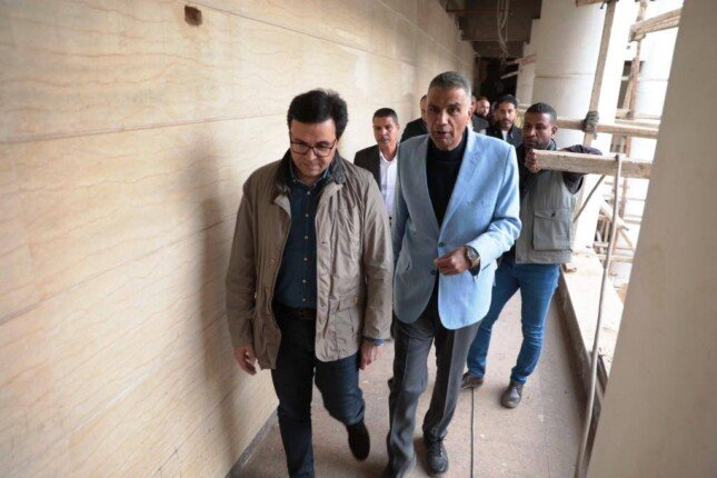 وزير الثقافة يتفقد مشروع تطوير قصر ثقافة أسوان ويوجه بسرعة إنجازه لافتتاحه في الموعد المحدد