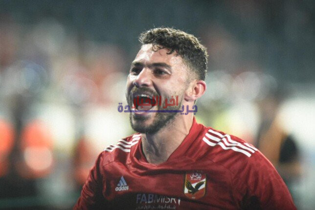 ياسر إبراهيم يشارك في التدريبات الجماعية للنادي الأهلي بعد غيابه الطويل