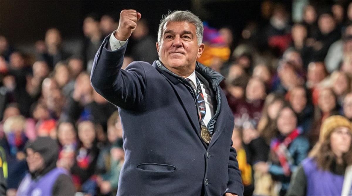 پورتا يشيد بعبقرية لاعب برشلونة وسعادة بعودة القائد