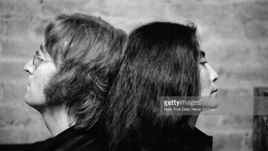 جون لينون ويوكو أونو يعرضان فيلم حفلهما «Power To The People» في دور السينما