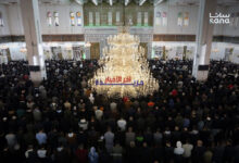 آلاف المصلين يؤدون صلاة عيد الفطر في دمشق وخطب العيد تكرم ذكرى الثورة السورية