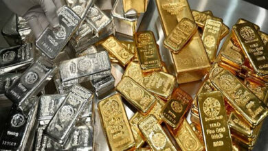 أسعار الذهب والفضة تتراجع وسط تأثيرات حرب إيران وقرارات البنوك المركزية.. ما مستقبل الأسواق؟