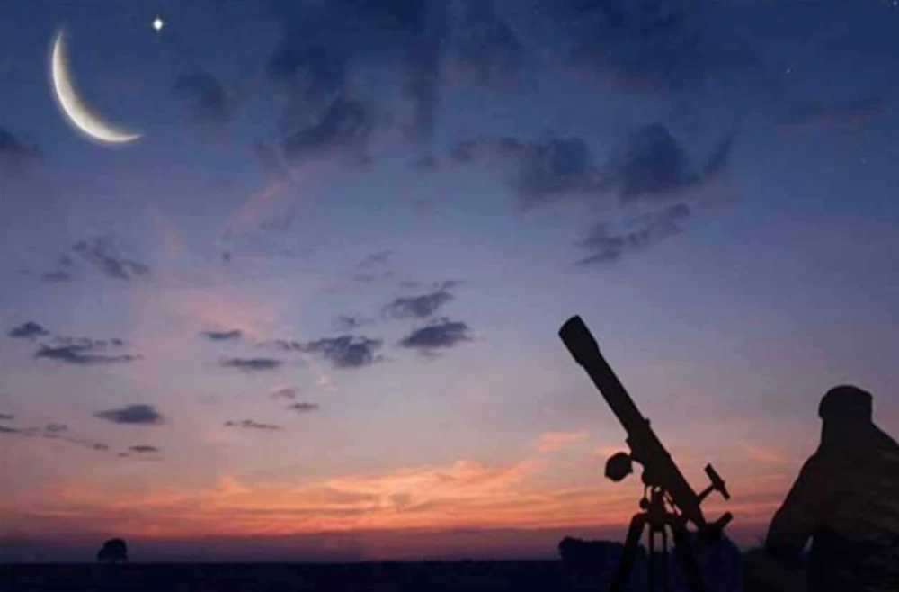 «البحوث الفلكية» تكشف موعد عيد الفطر 2026 وسط الغيوم والأتربة: مفاجأة مذهلة لا تفوتها