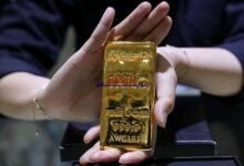 الذهب يواصل الارتفاع مع تراجع أسعار النفط وتوقعات خفض الفائدة المالية