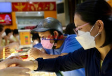 الرسم البياني النهائي لأسعار الذهب المحلية والدولية يُظهر تقلبات مثيرة مع انتهاء يوم الجمعة