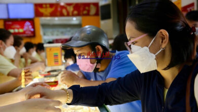 الرسم البياني النهائي لأسعار الذهب المحلية والدولية يُظهر تقلبات مثيرة مع انتهاء يوم الجمعة