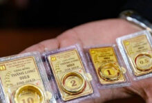 انخفاض غير مسبوق في أسعار سبائك وخواتم الذهب بمقدار 5 ملايين دونغ فيتنامي للأونصة — تعرف على التفاصيل الآن