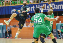 جريدة الرياض: «قبضة» الأهلي والخليج تتصدر معركة الأندية الأقوى في السعودية