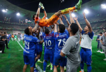 حارس كألف يكشف كيف أنقذ بونو وجه إنزاجي من "لكمات" الجماهير ويصنع الفارق