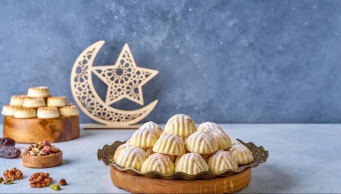 رسائل تهنئة عيد الفطر 2026 لمديريك وزملائك وأصدقائك.. كن أول من يشارك الأجمل والأحلى!