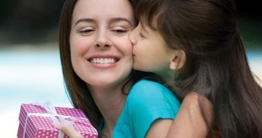 عيد الأم وأصول الاحتفال به: كيف أصبح رمزًا للعطاء والتقدير في ثقافات العالم