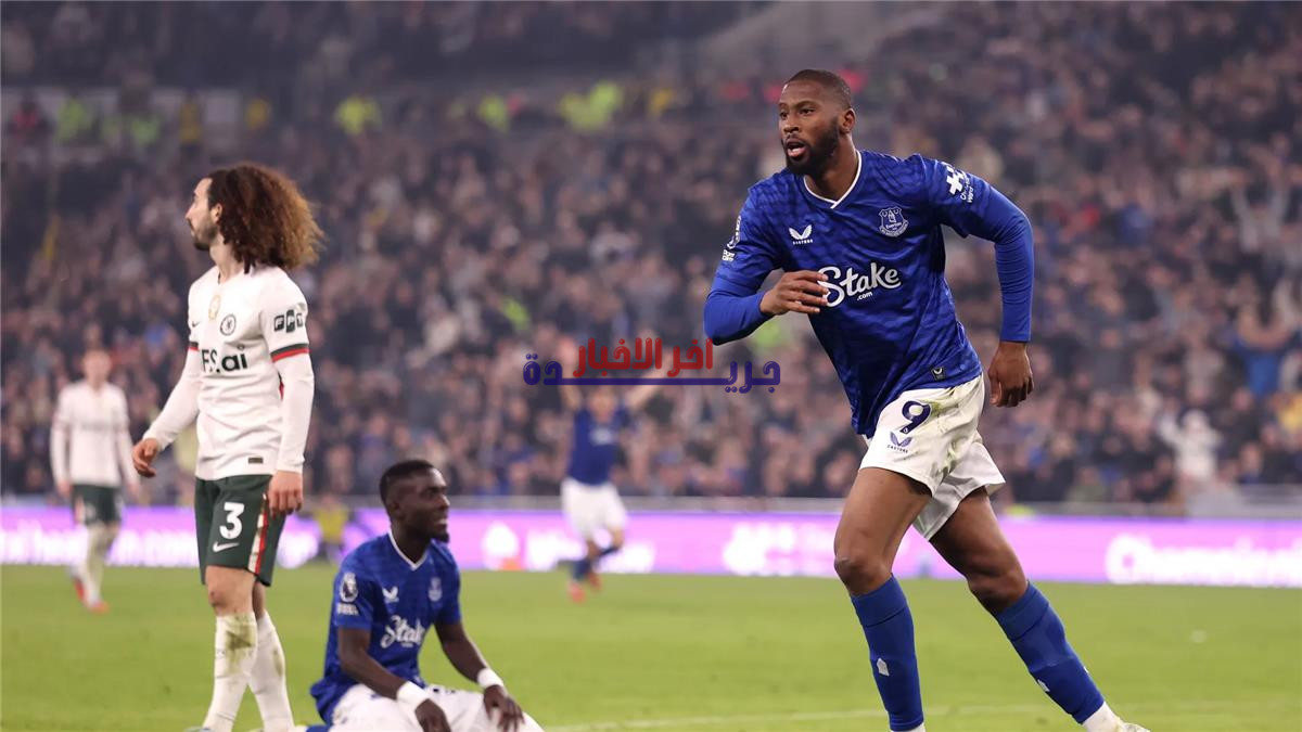 فيديو| تشيلسي يرفض هدية ليفربول ويخسر أمام إيفرتون بثلاثية مثيرة في الدوري الإنجليزي