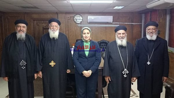 قيادات كنائس غرب الإسكندرية يوجهون تهاني عيد الفطر لحي العجمي ويؤكدون الوحدة والتعايش