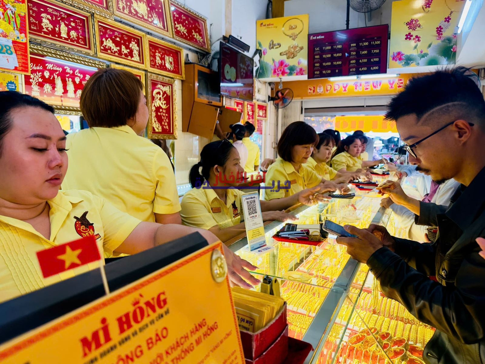 كوارث مالية بعد أسبوع من شراء الذهب.. خسارة بقيمة 15 مليون دونغ فيتنامي لكل تايل في ذروة الأسعار