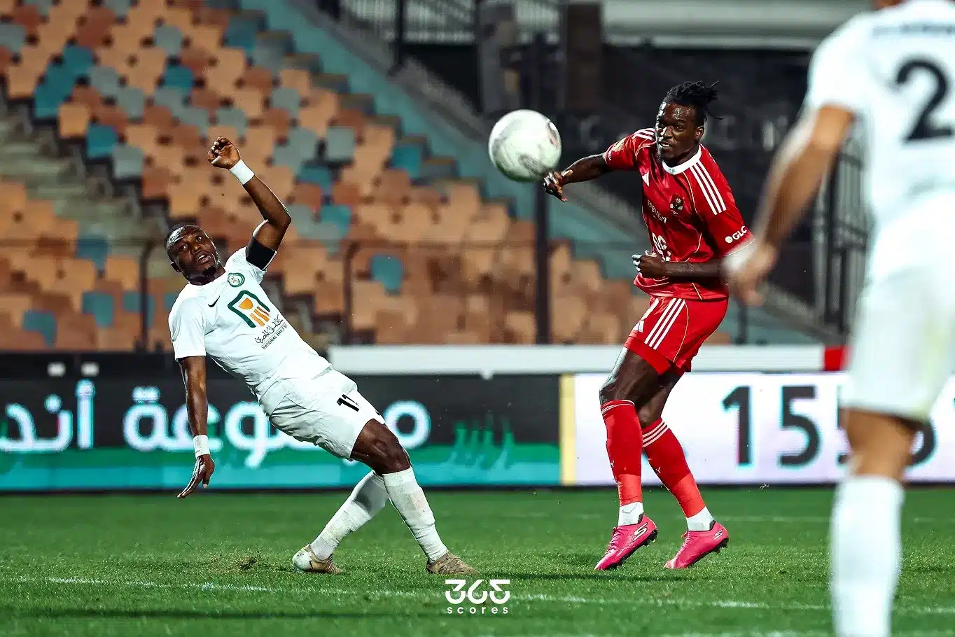 ليس أنجولا.. كامويش ينضم إلى منتخب بلاده في معسكر مارس استعدادًا للمباريات المهمة