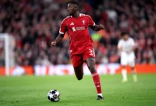 ليفربول يشجب بشدة الإساءات العنصرية «الجبانة» التي تعرض لها كوناتيه وتداعياتها الصادمة