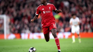 ليفربول يشجب بشدة الإساءات العنصرية «الجبانة» التي تعرض لها كوناتيه وتداعياتها الصادمة