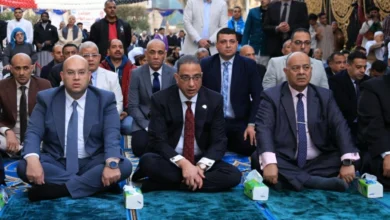 محافظ الجيزة يؤدي صلاة عيد الفطر المبارك في ساحة مسجد مصطفى محمود وسط اجراءات أمنية مشددة