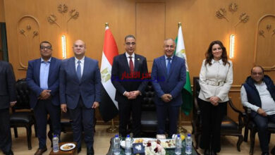 محافظ الجيزة يتبادل التهاني مع المواطنين والقيادات بمناسبة عيد الفطر ويشدد على الوحدة والتكاتف